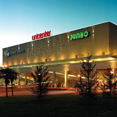Unicenter Shopping - Centro Comercial - Buenos Aires, Argentina - Proyecto y dirección de obras.